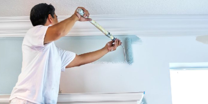 Painter in Twelve Oaks, North Carolina